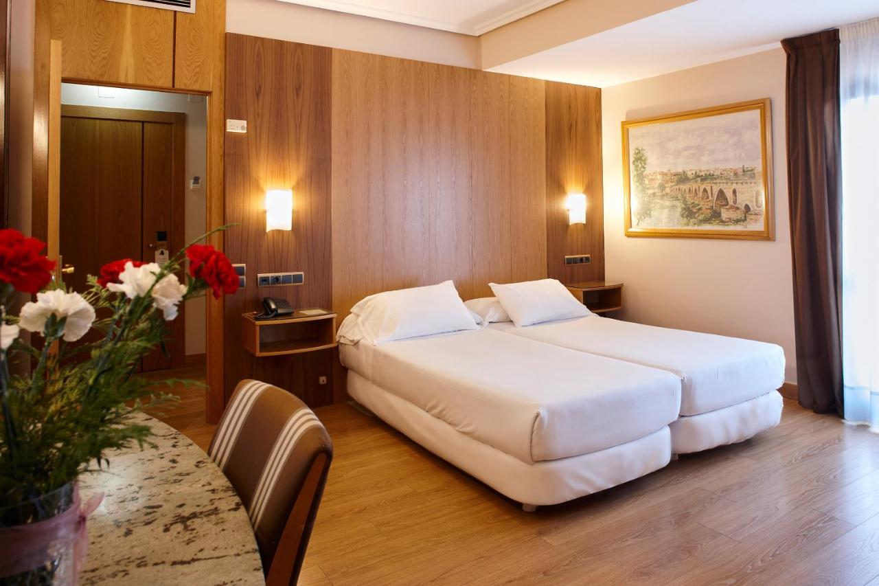 Zenit Dos Infantas Hotel Zamora Luaran gambar